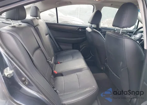 2015 Subaru Legacy 2.5I Limited z USA, uszkodzony, nr VIN 4S3BNAL65F3010045